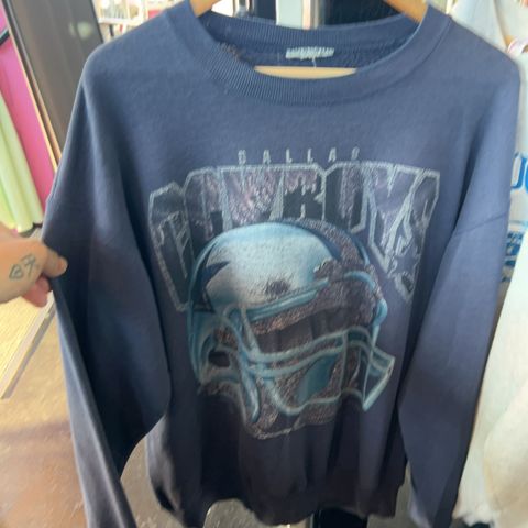 Vintage 1990s Dallas Cowboys Helmet Graphic Sweatshirt